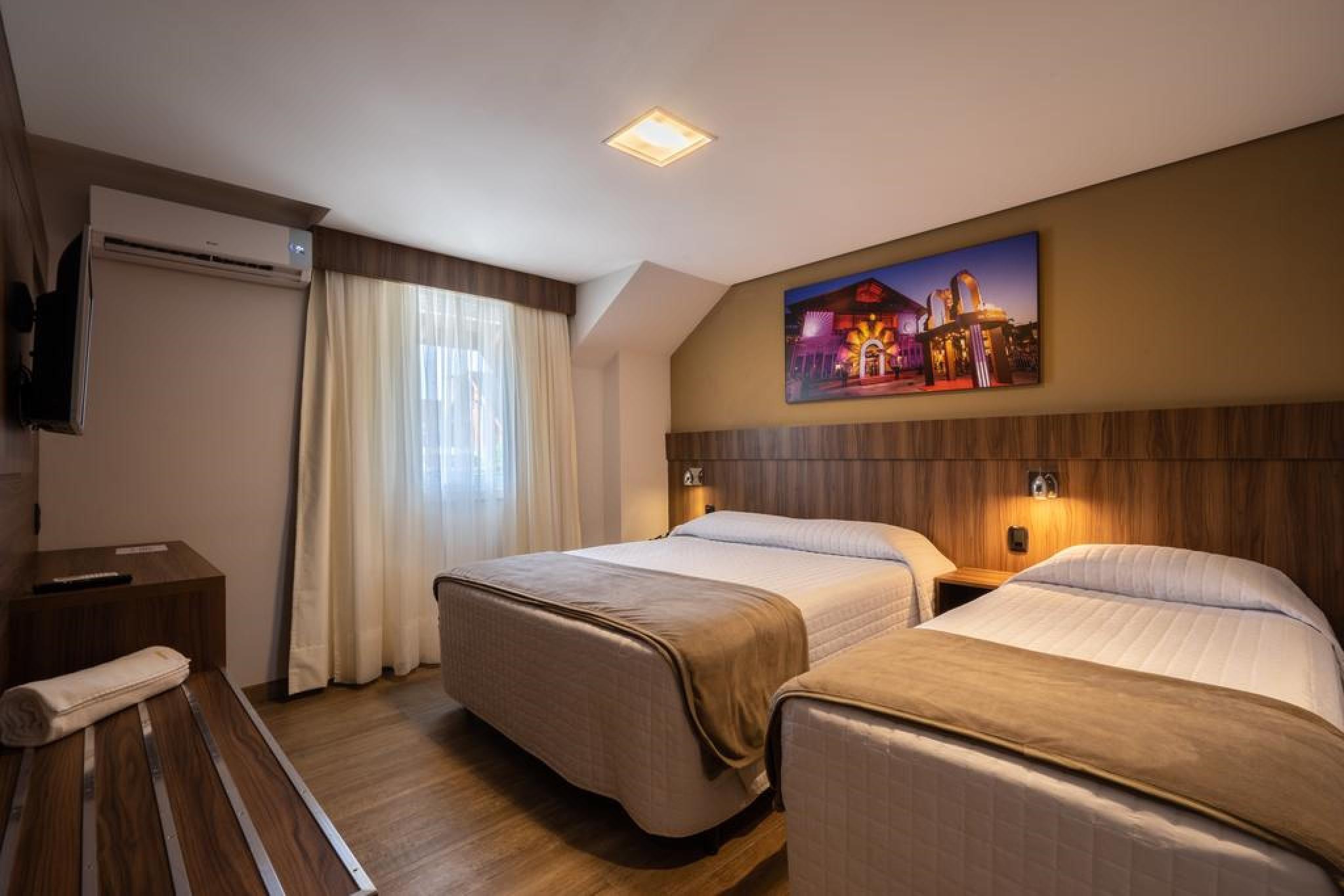 Hotel Fioreze Centro Gramado Buitenkant foto
